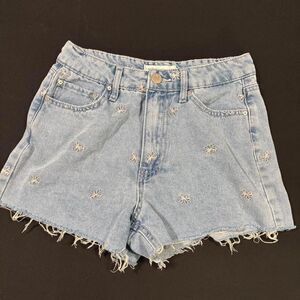 Ban-jara Light Wash Jean Shorts Bow Embroidery
